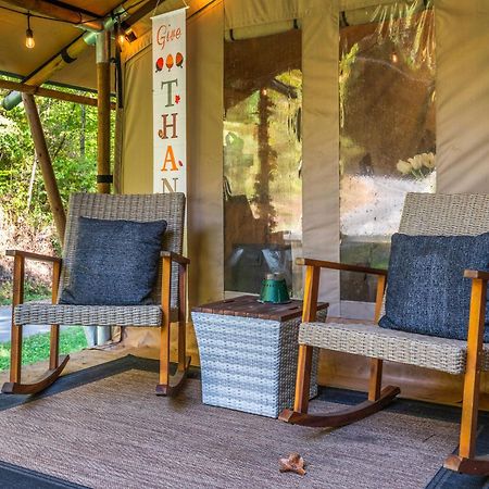 Firefly Season Glamping Hotel เซอเวียร์วีล ภายนอก รูปภาพ