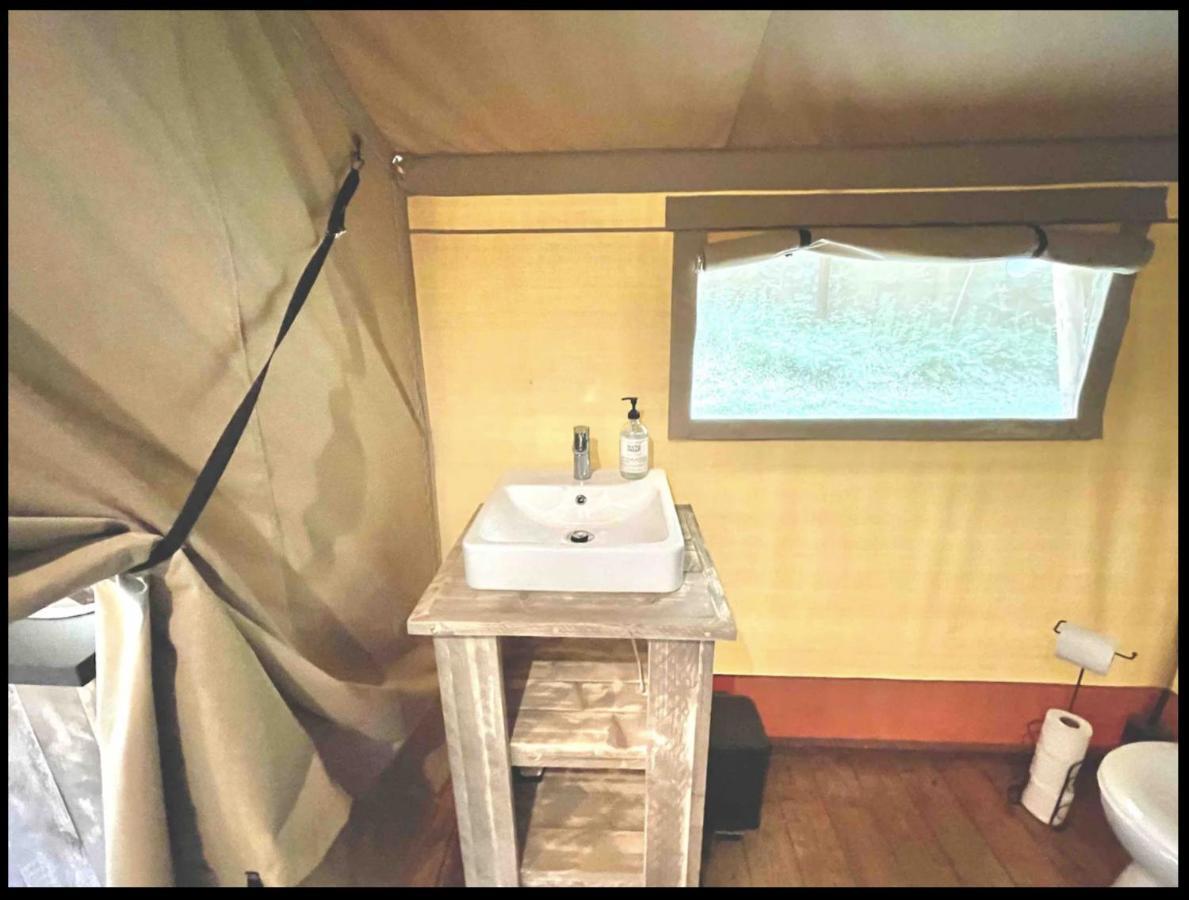 Firefly Season Glamping Hotel เซอเวียร์วีล ภายนอก รูปภาพ
