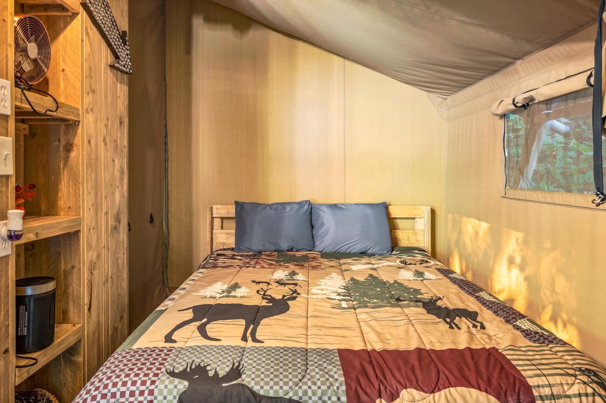 Firefly Season Glamping Hotel เซอเวียร์วีล ภายนอก รูปภาพ